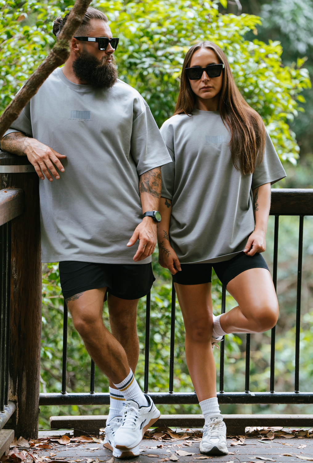 Royale Tee - Stone